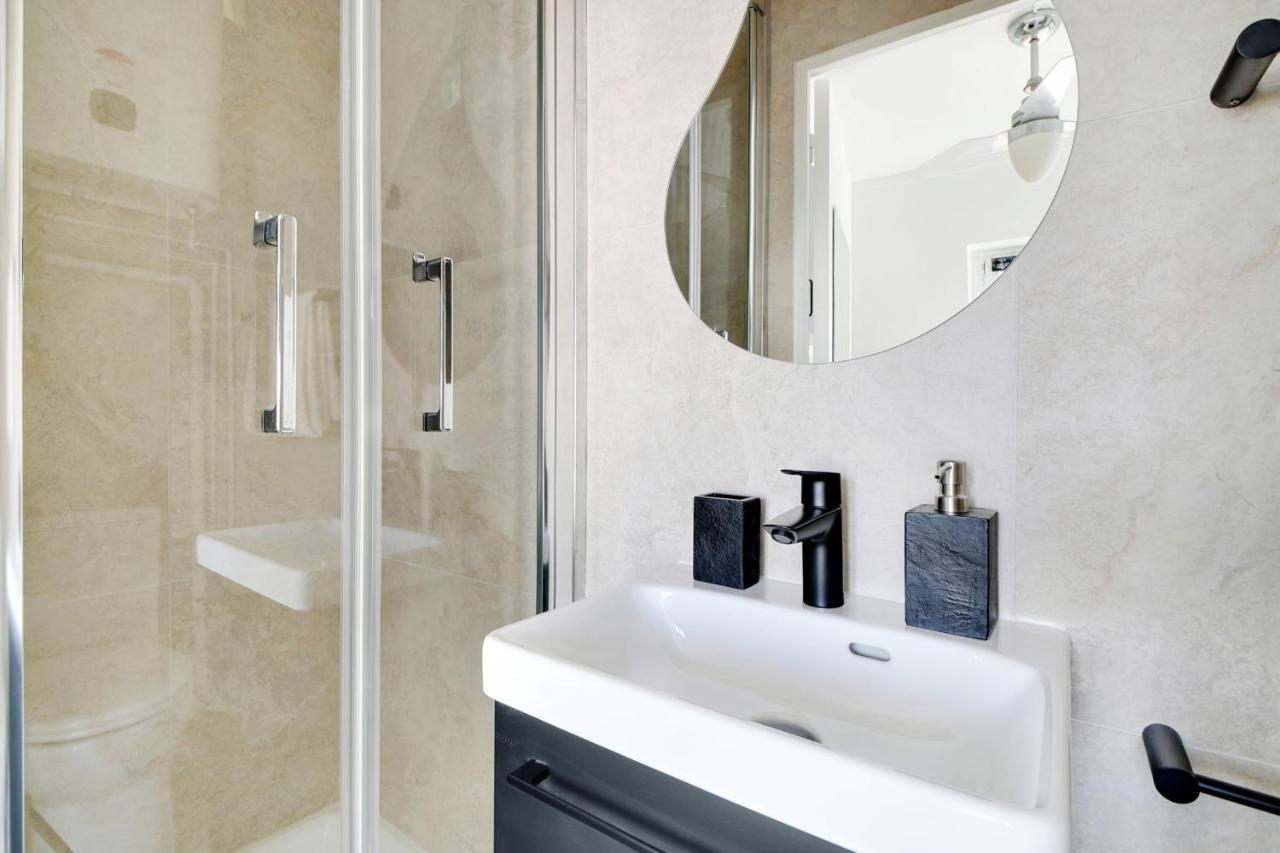 Ideal Studio For 2 People - Marche Des Batignolles Paryż Zewnętrze zdjęcie